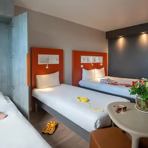 Ibis Budget Californie Lenval Hotel